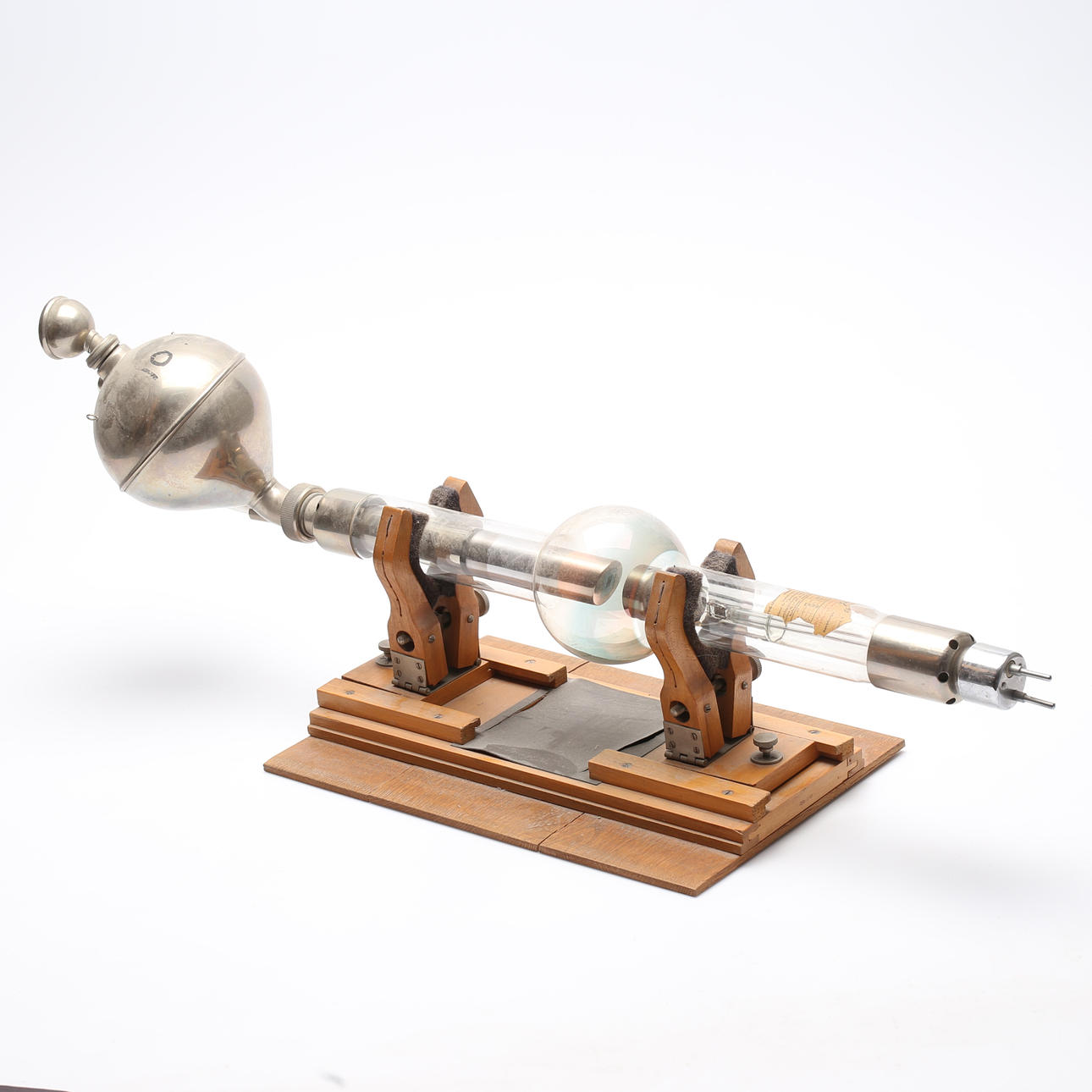 RØNTGENRØR, første halvdel af det 20. århundrede.