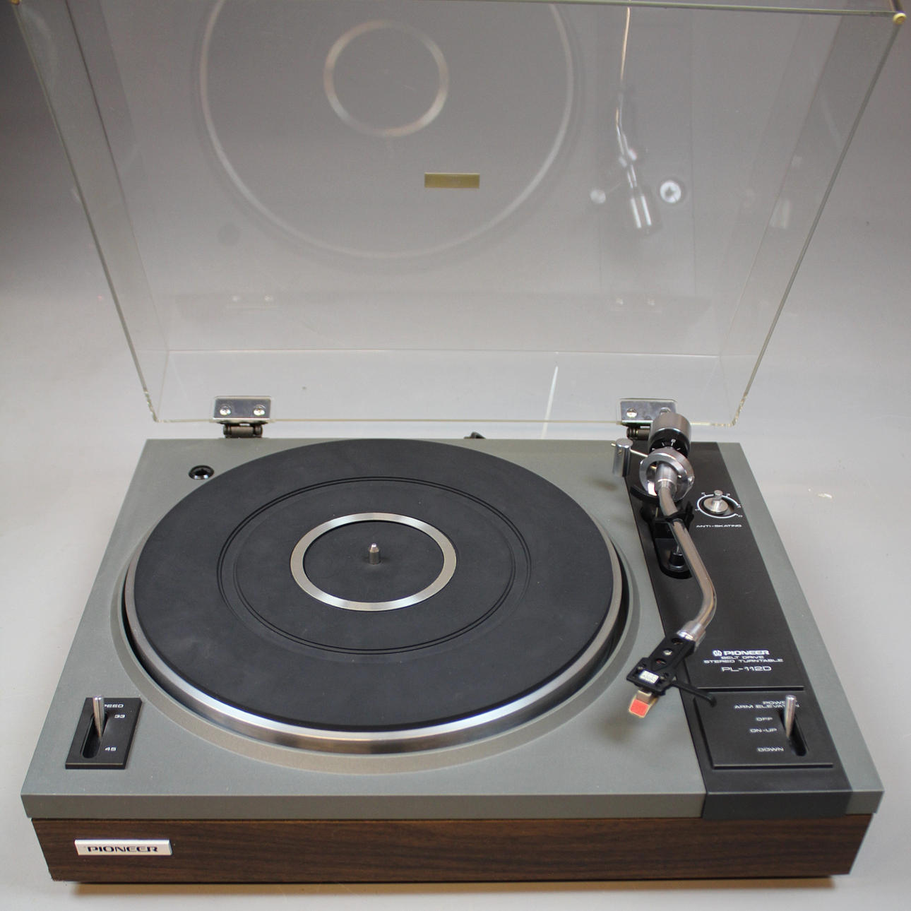 SKIVSPELARE Pioneer PL112D.