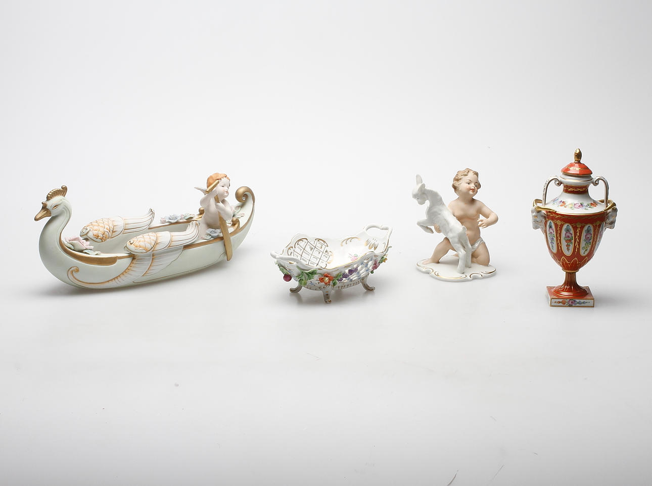 PORSLINSFÖREMÅL, 4 delar, Tyskland.