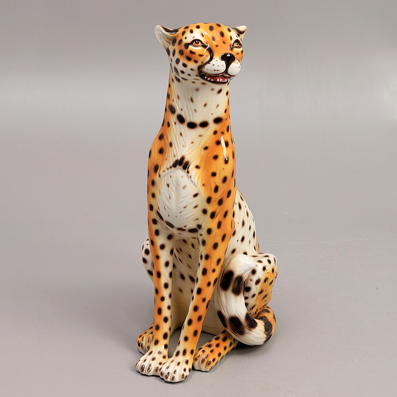 FLOOR FIGURE, cheetah.