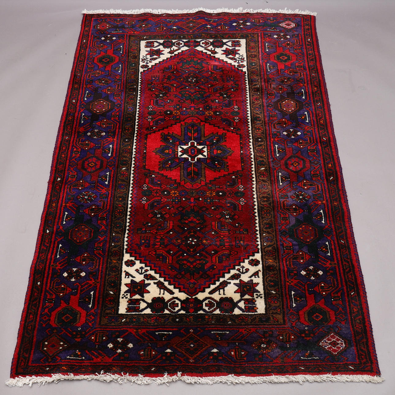 CARPET, hand knotted, Khamseh, 133x200.