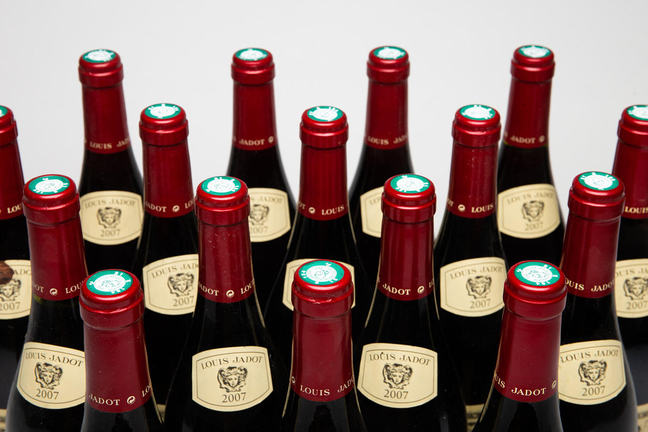 18 flaskor rött vin, Beaune Premier Cru, Frankrike, 2007 (18) 1. Vin ...