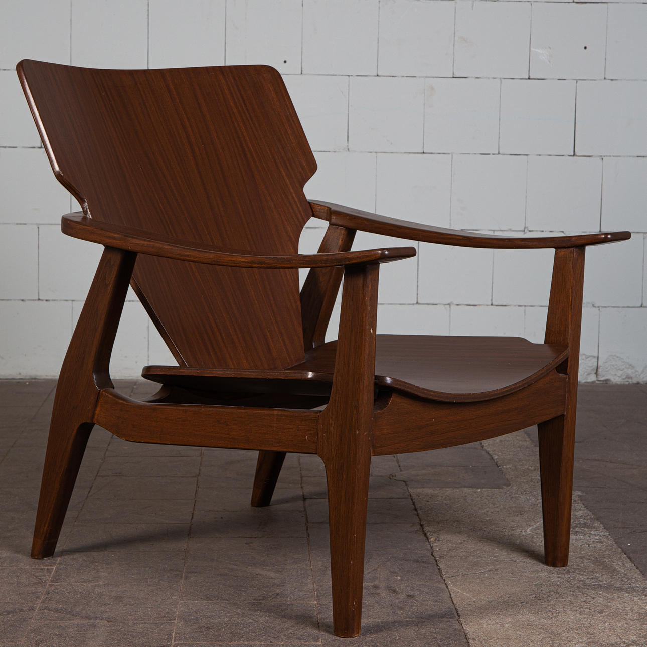 Nojatuoli / tuoli, puu, Brasilia.