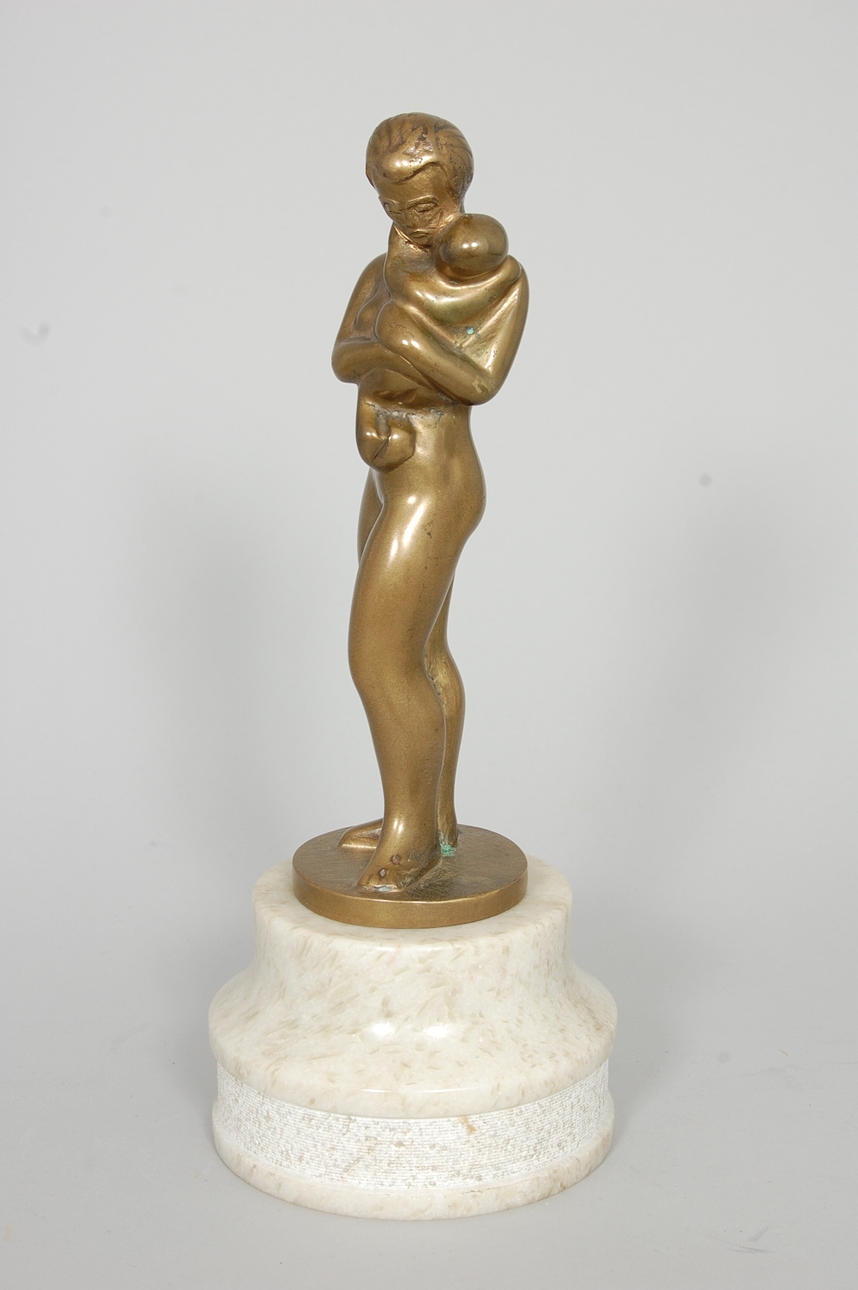 SKULPTUR, på sockel,1900-tal.