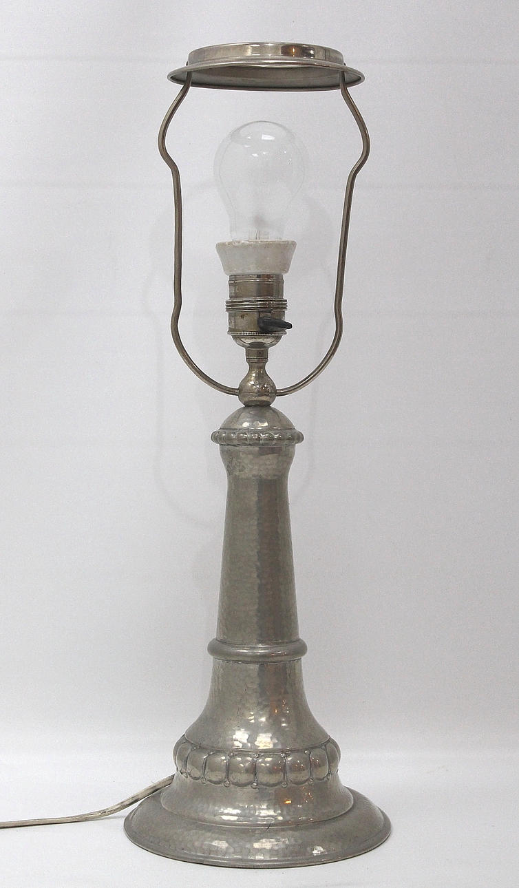 LAMPA, tenn, Hags Tin.