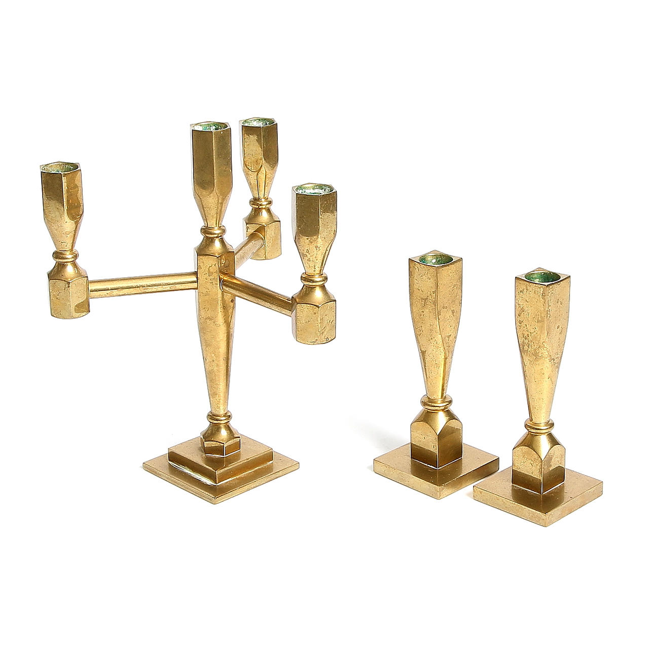 KANDELABER, och LJUSSTAKAR, ett par, mässing, Metallslöjden Gusum.