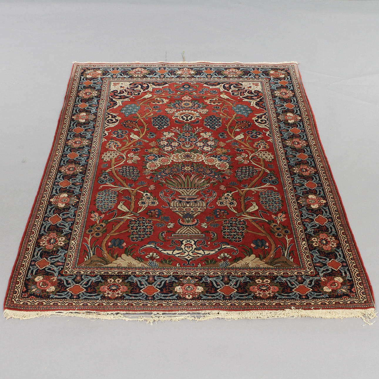 MATTA, Keshan, ca 200 x 132 cm.