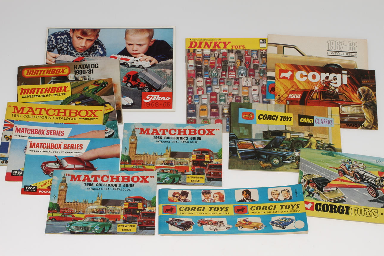 KATALOGER MODELLBILAR 14 stycken, främst från 1960-talet.
