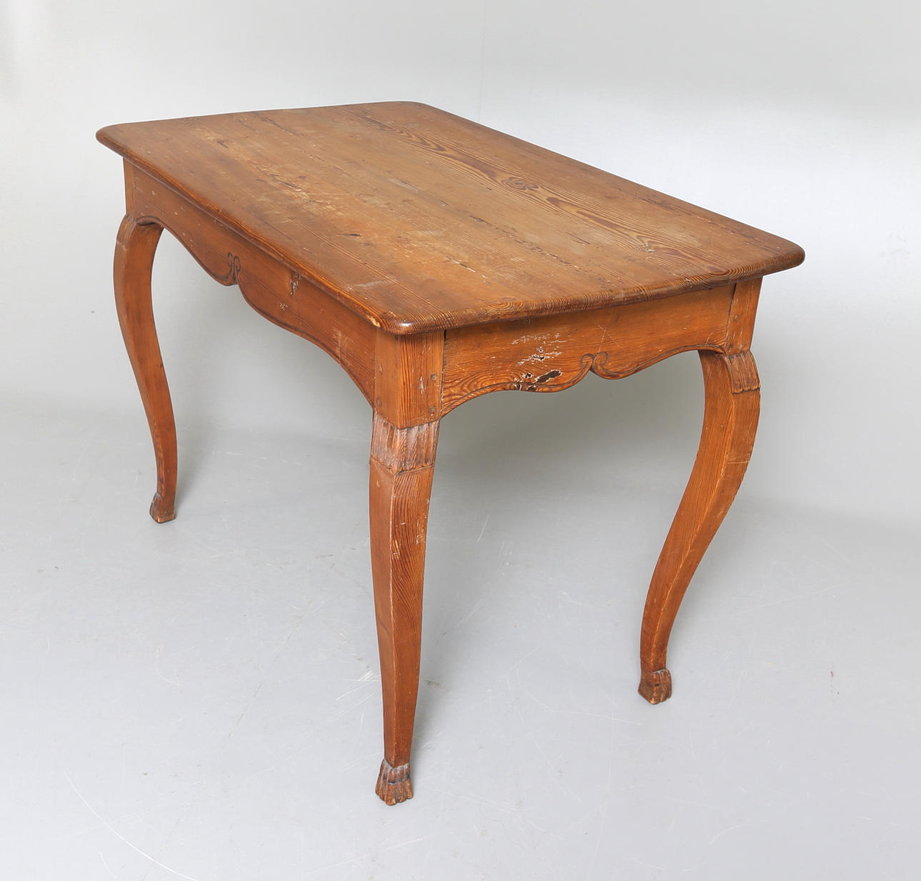 SKRIVBORD, Rokoko 1700-tal.