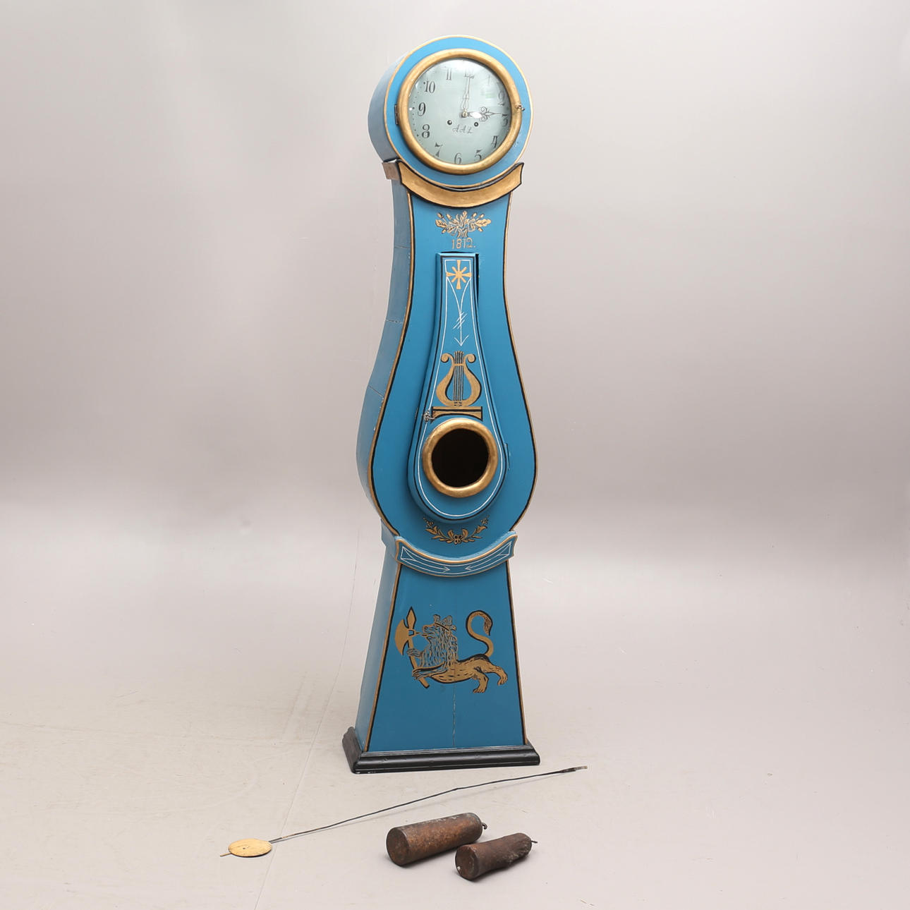 BODENUHR, datiert 1812.