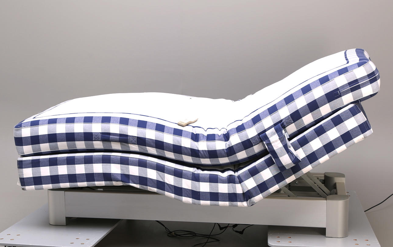 SÄNG, Hästens, Motoriserad, 105 cm.