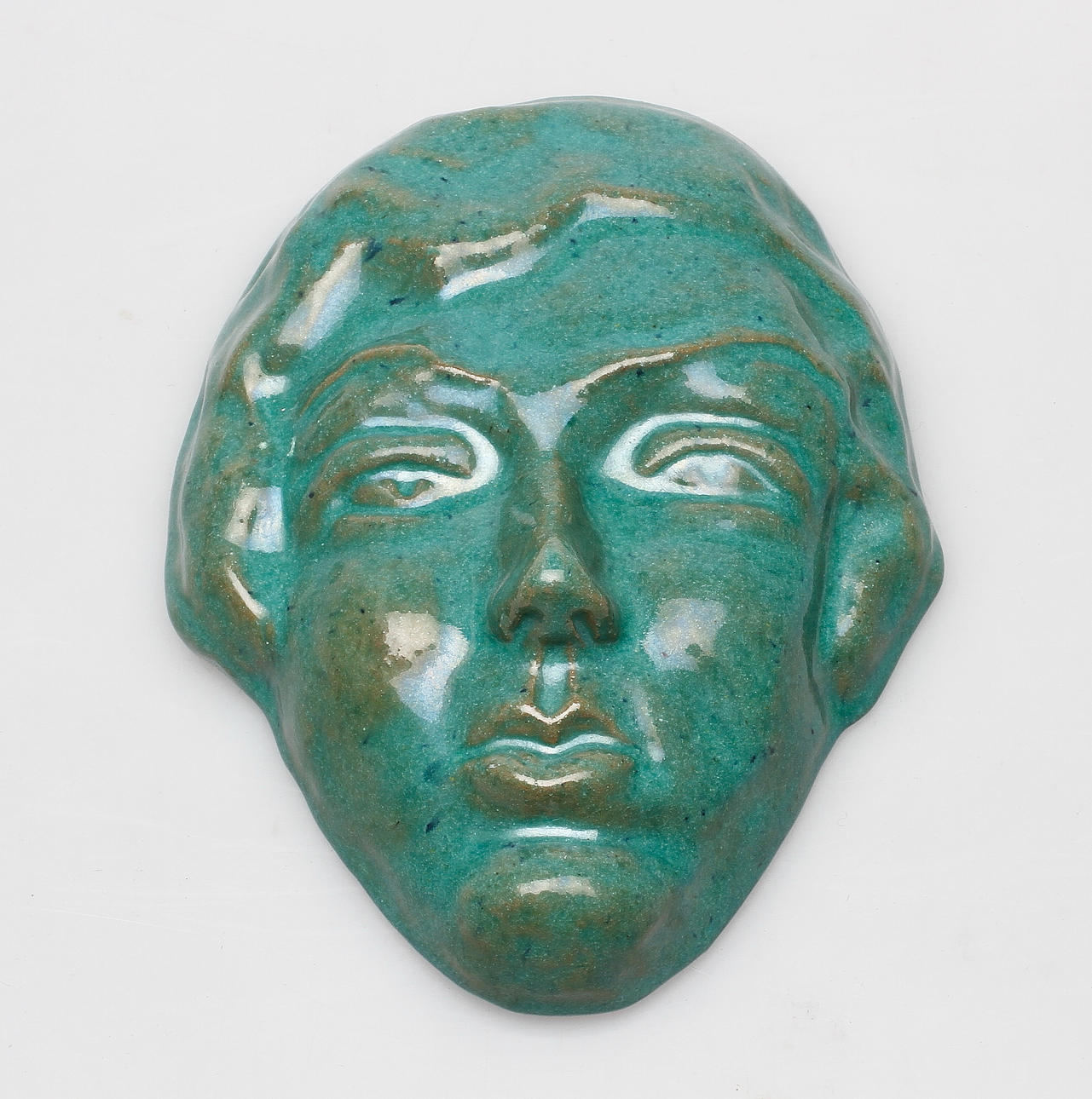 VÄGGRELIEF, lergods, Gustaf Persman, Arvika, 1900-talets första hälft.