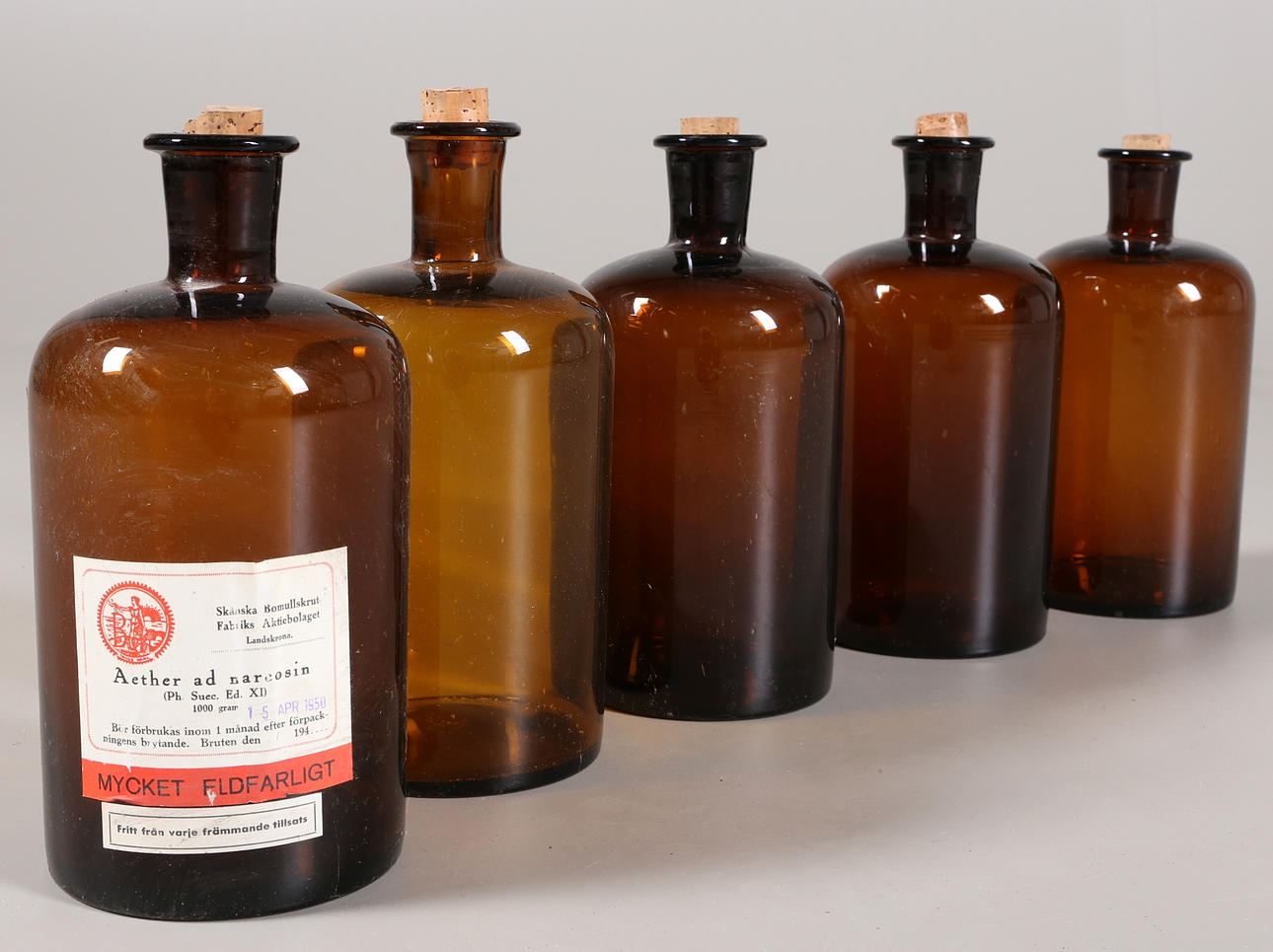 APOTEKSFLASKOR (5), 1950/60-tal.