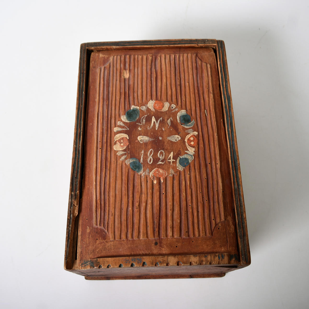 BOX WITH SLIDING LID original painted marked ANS 1824.