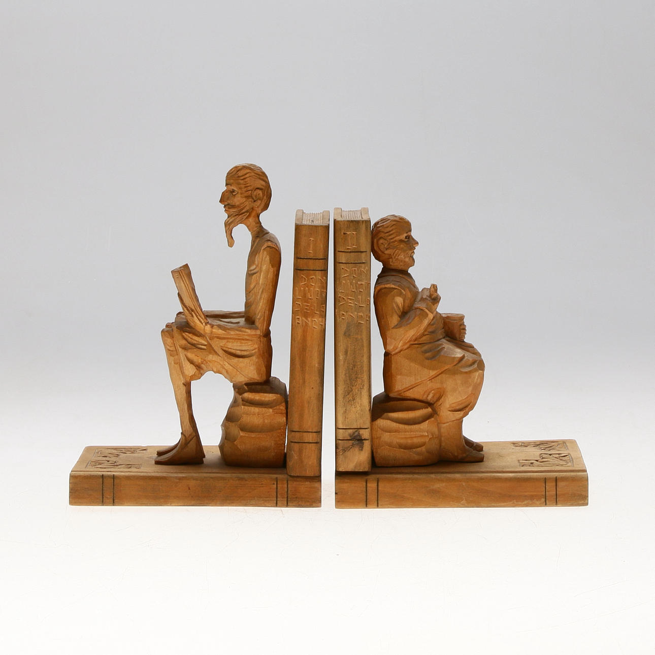 BOGSTØTTE, træ, 1900-tallet.