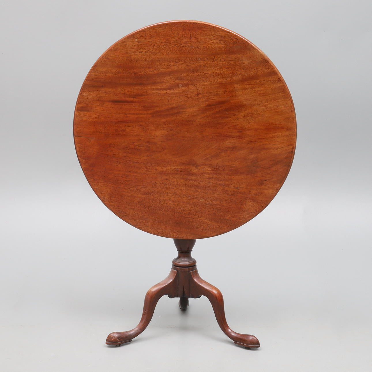 GEORGE III-STIL MAHOGNY TEBORD.