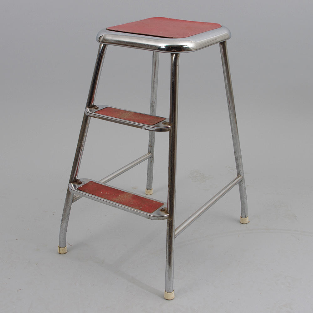 TRAPPALL, röda fotsteg, krom, AWAB.