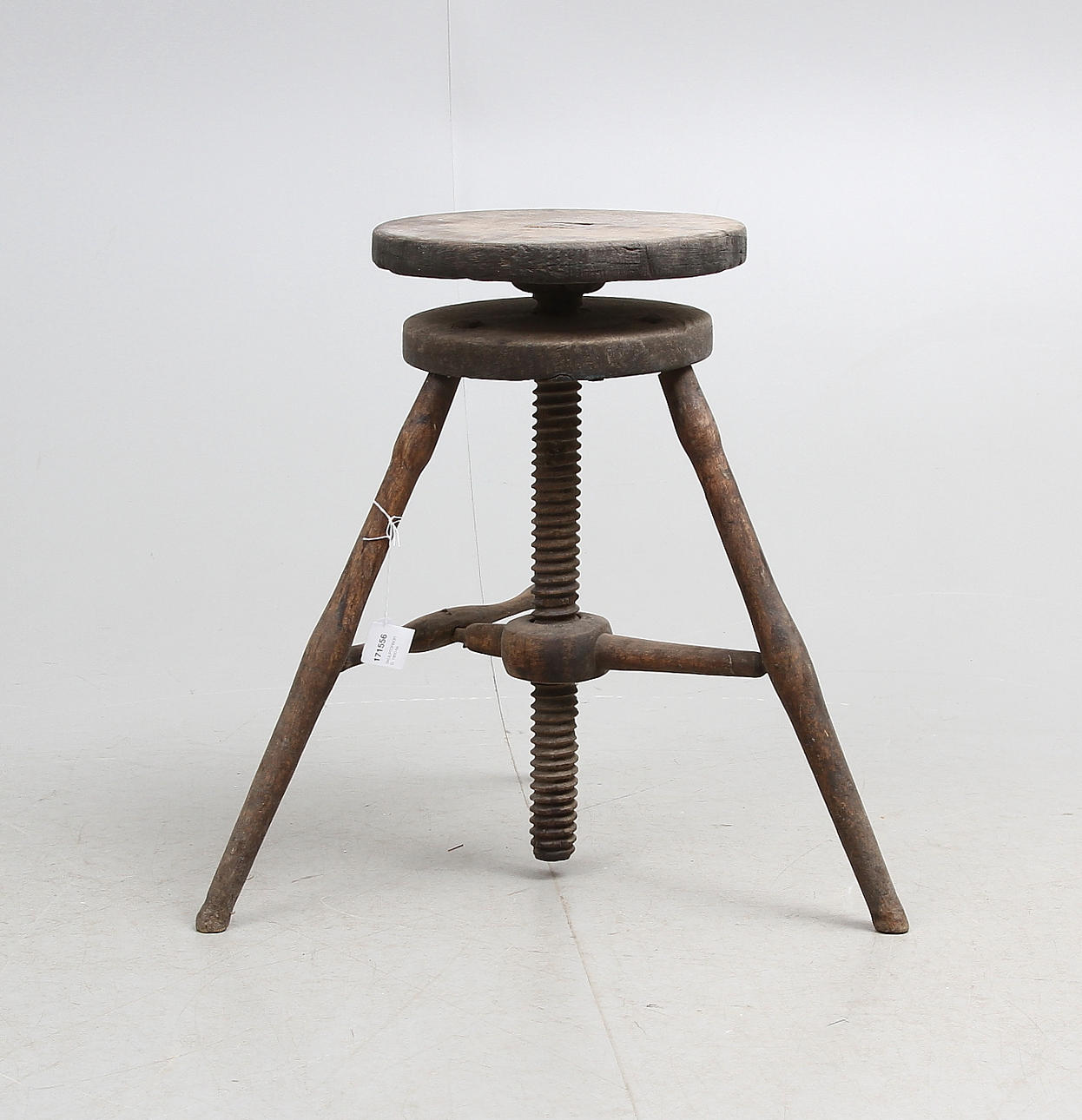 SKULPTÖRBORD, 1800-tal.