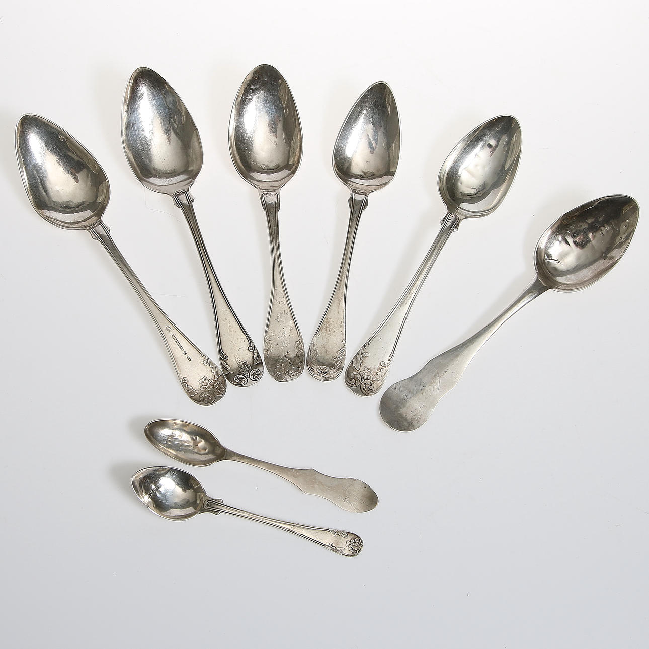 SKEDAR, silver, bl.a. O.A. Fernqvist, Sundberg, C.P. Modin, Sundsvall, 1800-tal. Vikt 248 gram.