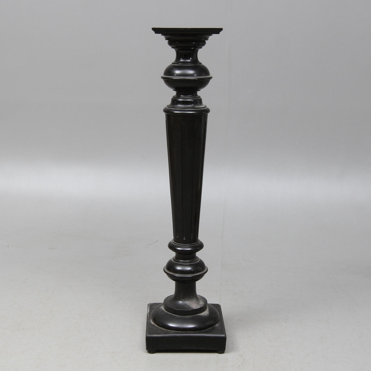 PIEDESTAL, 1800/1900-tal.