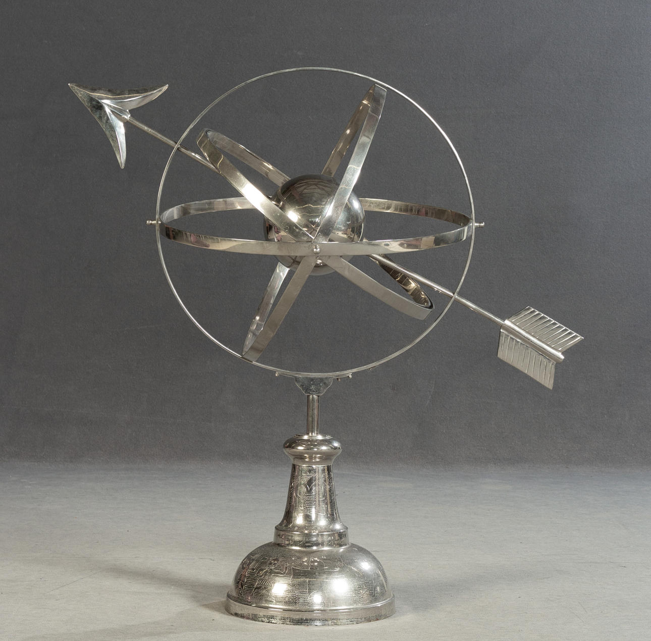 Gran esfera armilar/reloj de sol, plateado.