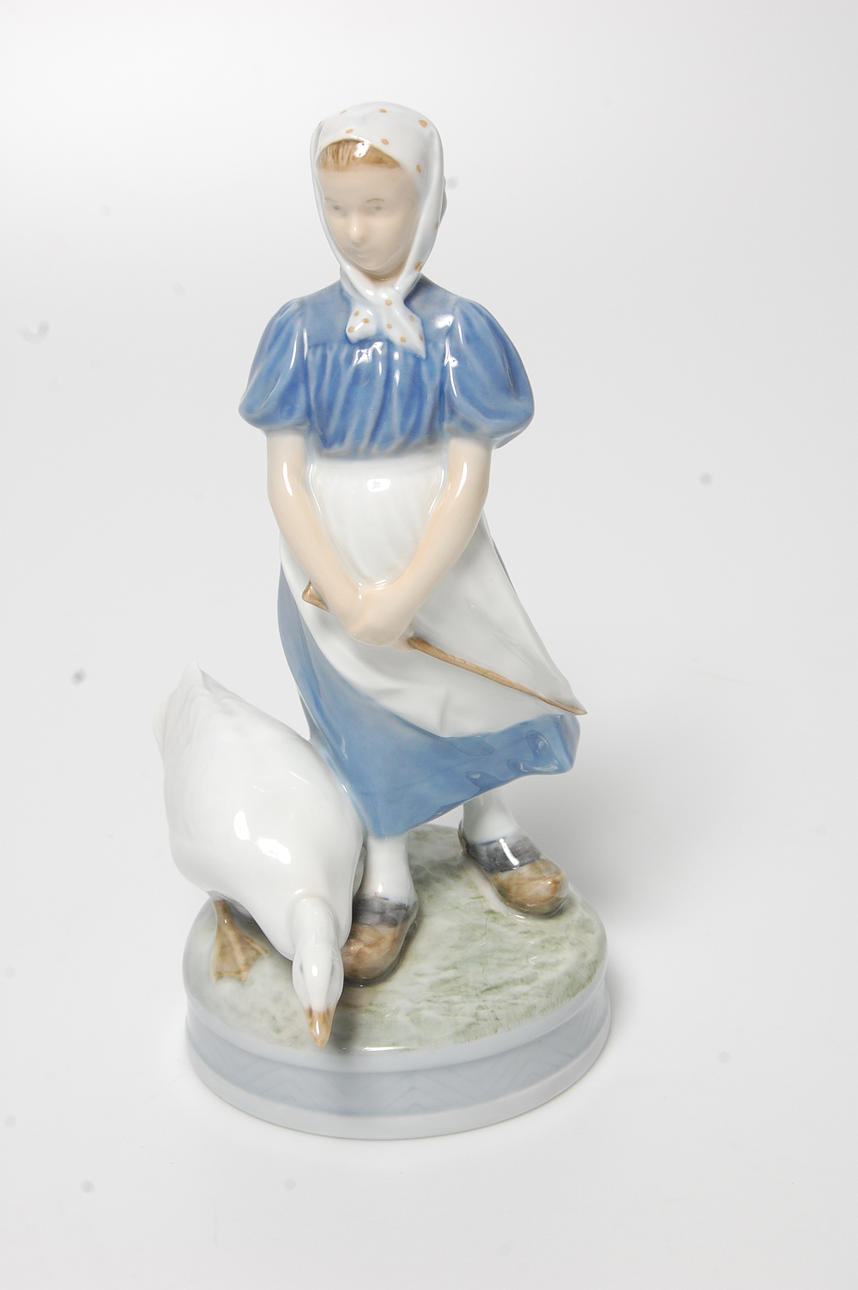 FIGURIN, porslin,märkt Chr Thomsen , Royal Copenhagen.