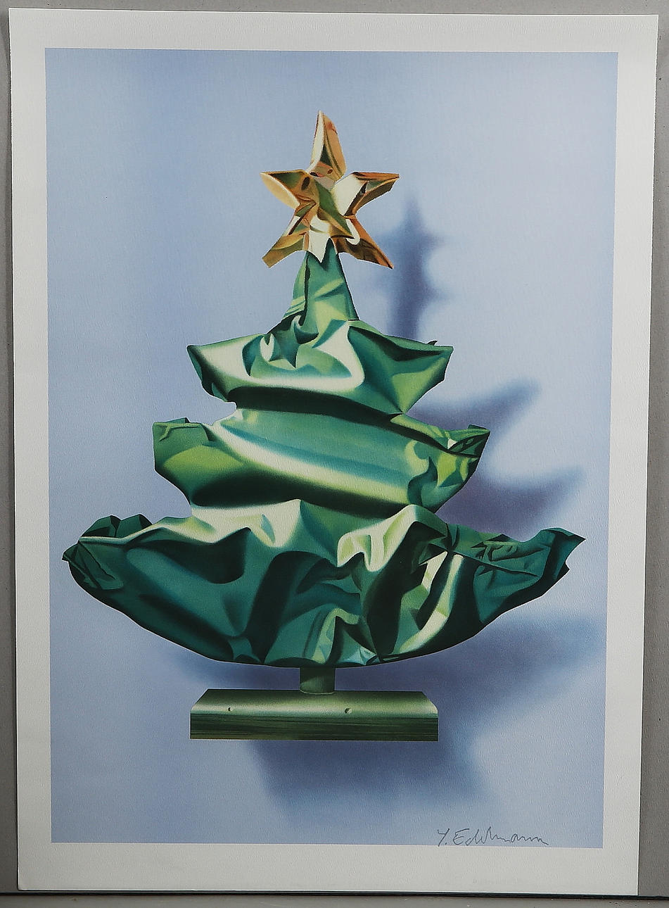 YRJÖ EDELMANN. Eingewickelter Weihnachtsbaum, Farblithographie, signiert.