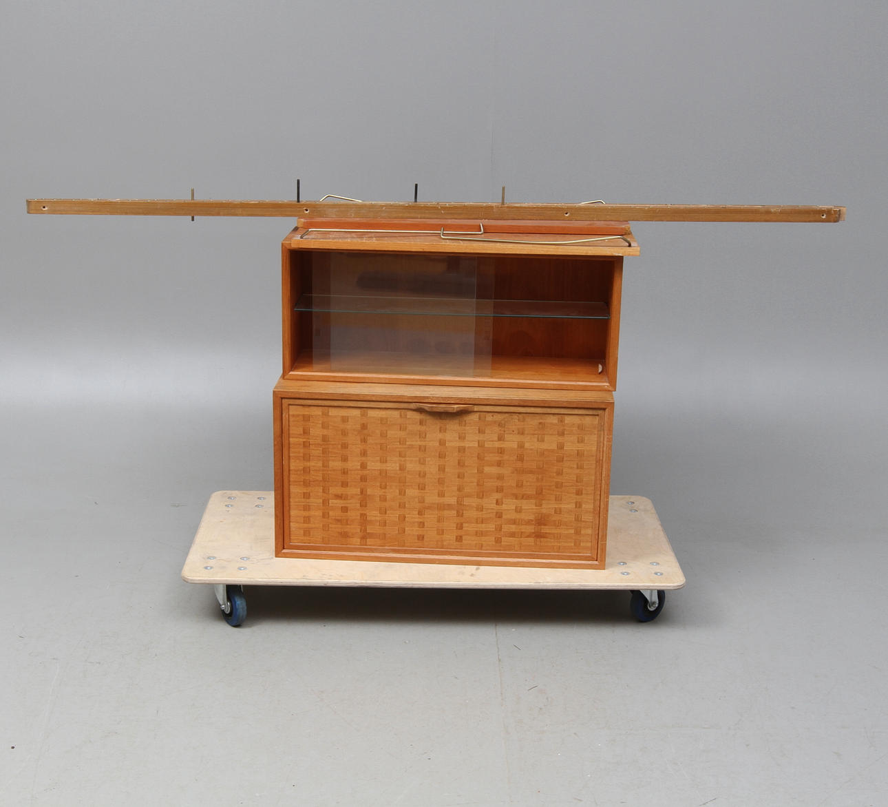 HYLLSYSTEM ,"Royal system", Paul Cadovius, Danmark, 1900-talets mitt.