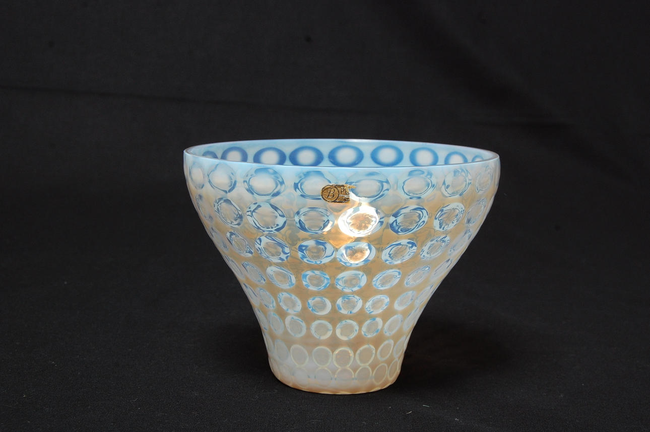 UNO WESTERBERG. 1914-1985, skål, " Spectra " , formgiven 1953 Pukebergs glasbruk.