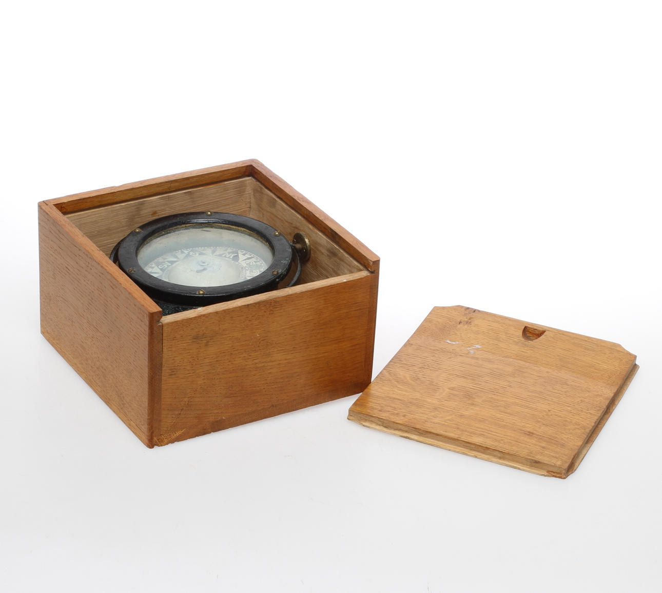 KOMPASS, J.C. Krohn & Sön. A/S. Bergen, Norge, 1900-talets första hälft.