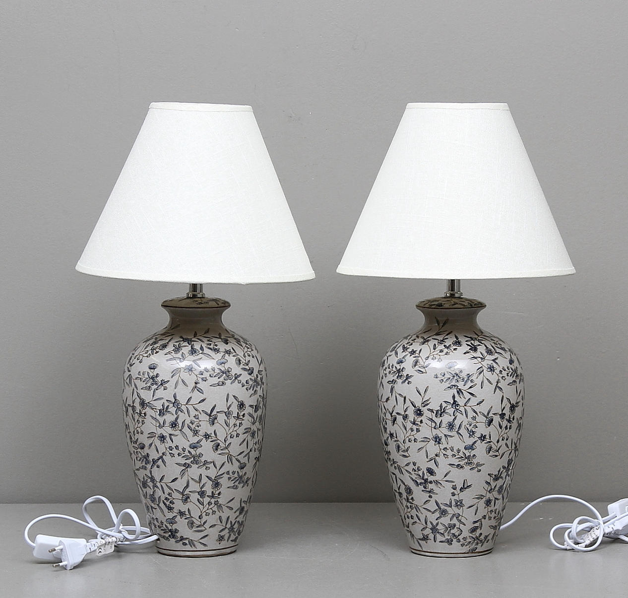 LAMPOR, ett par, keramik, 2000-tal.