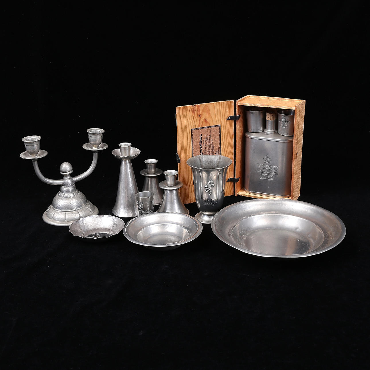 PEWTER OBJECTS, 12 pcs, 1900s.
