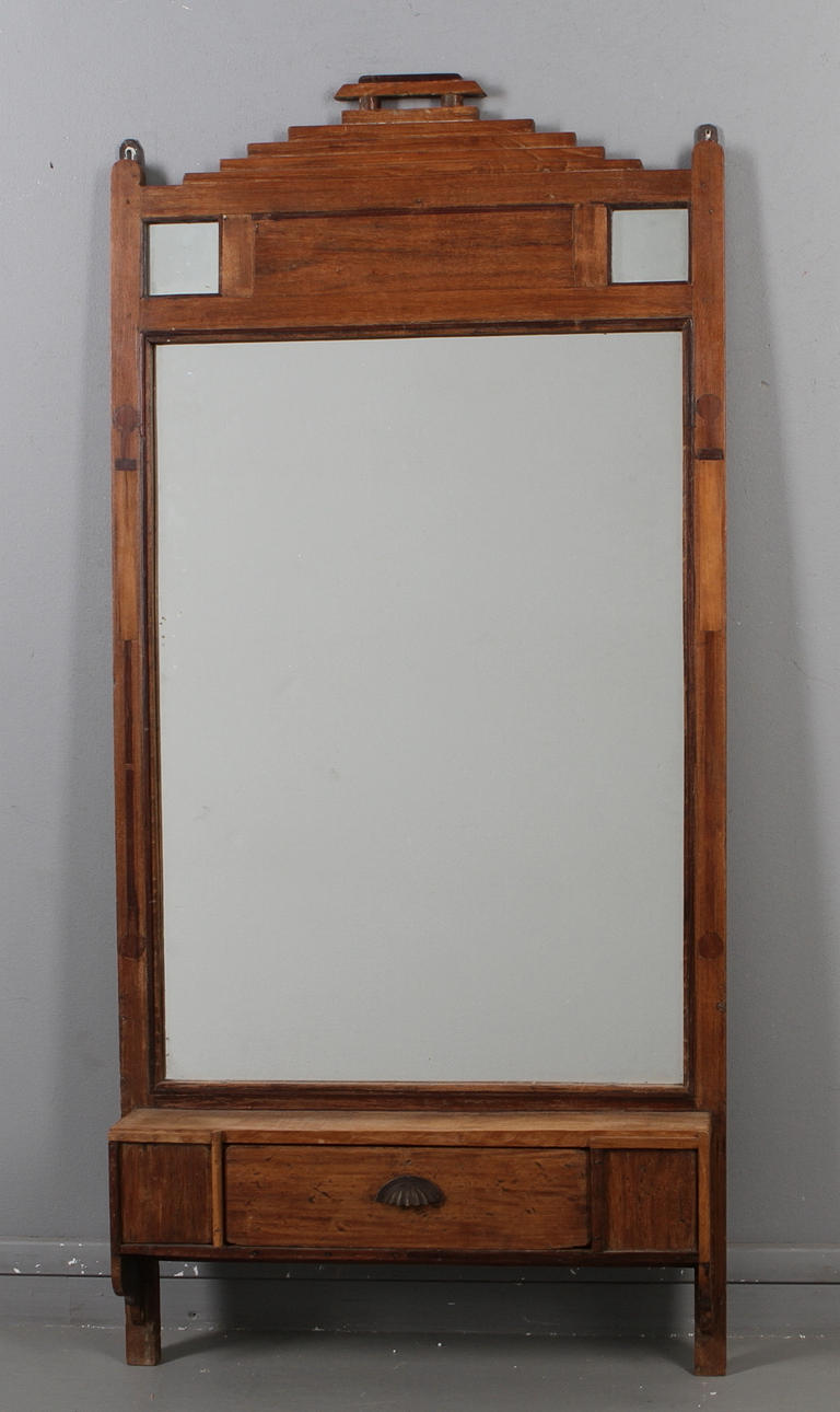 SPEGEL med låda, 1900-talets början.