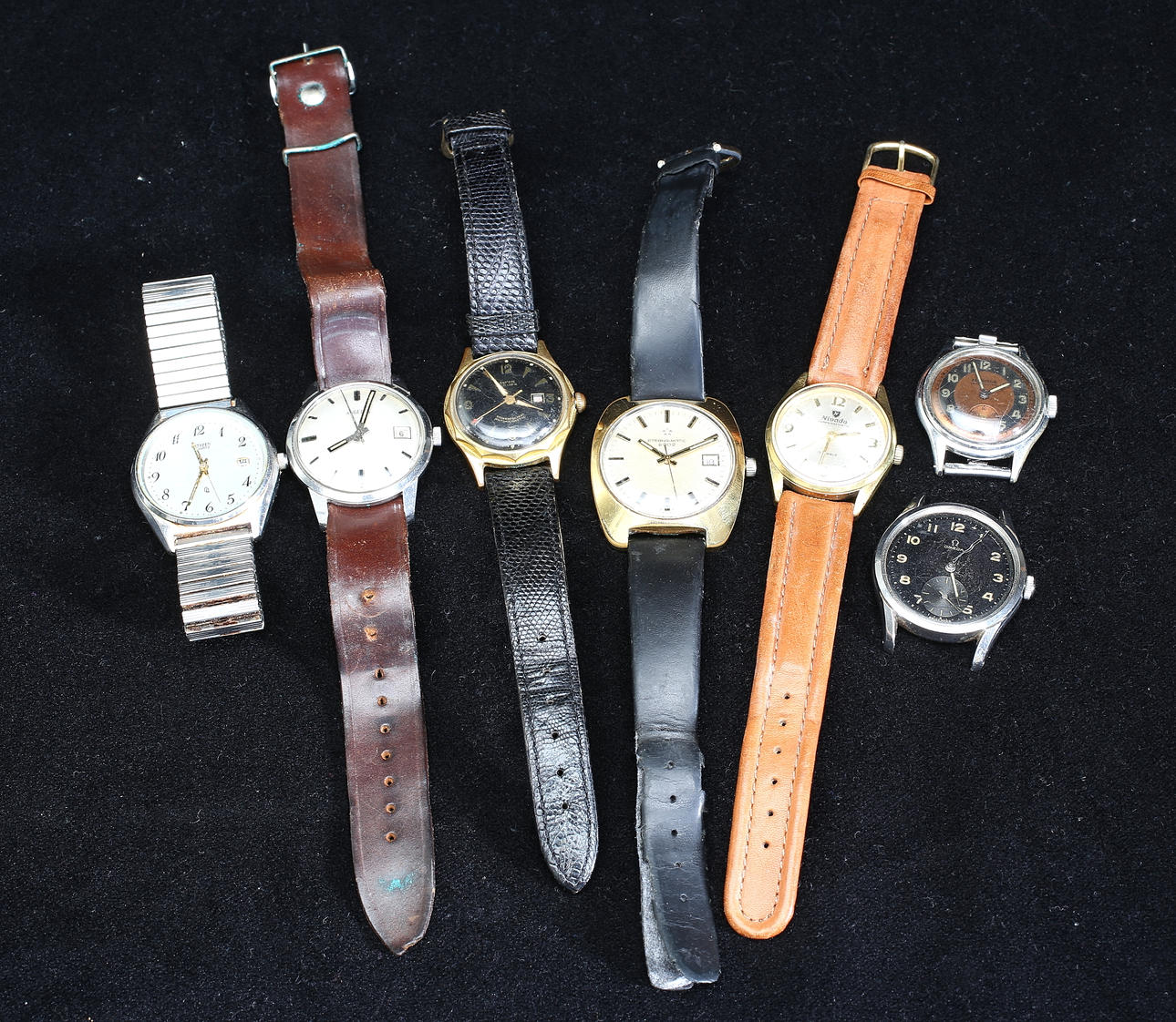 ARMBANDSKLOCKOR, Parti.