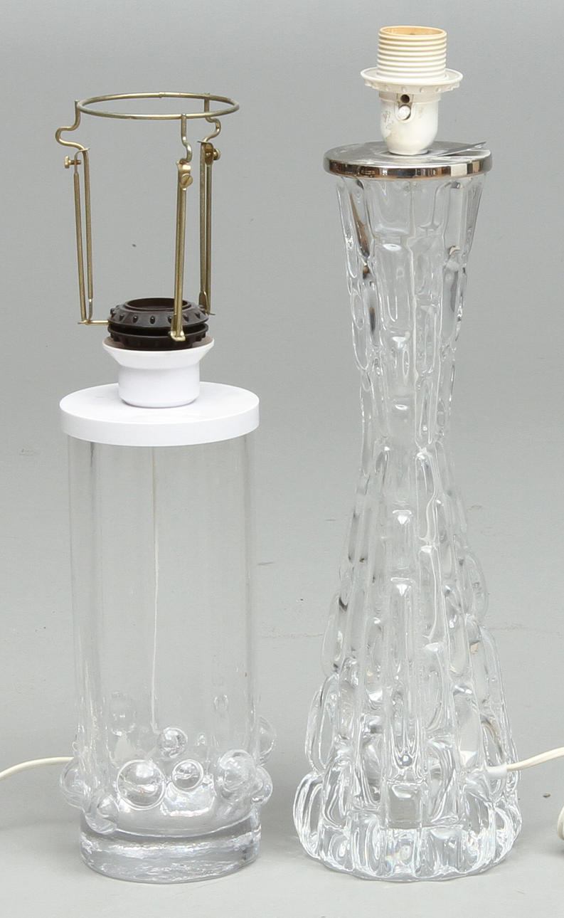 BORDSLAMPFÖTTER, 2 st, glas, Orrefors, Kosta, 1900-tal.
