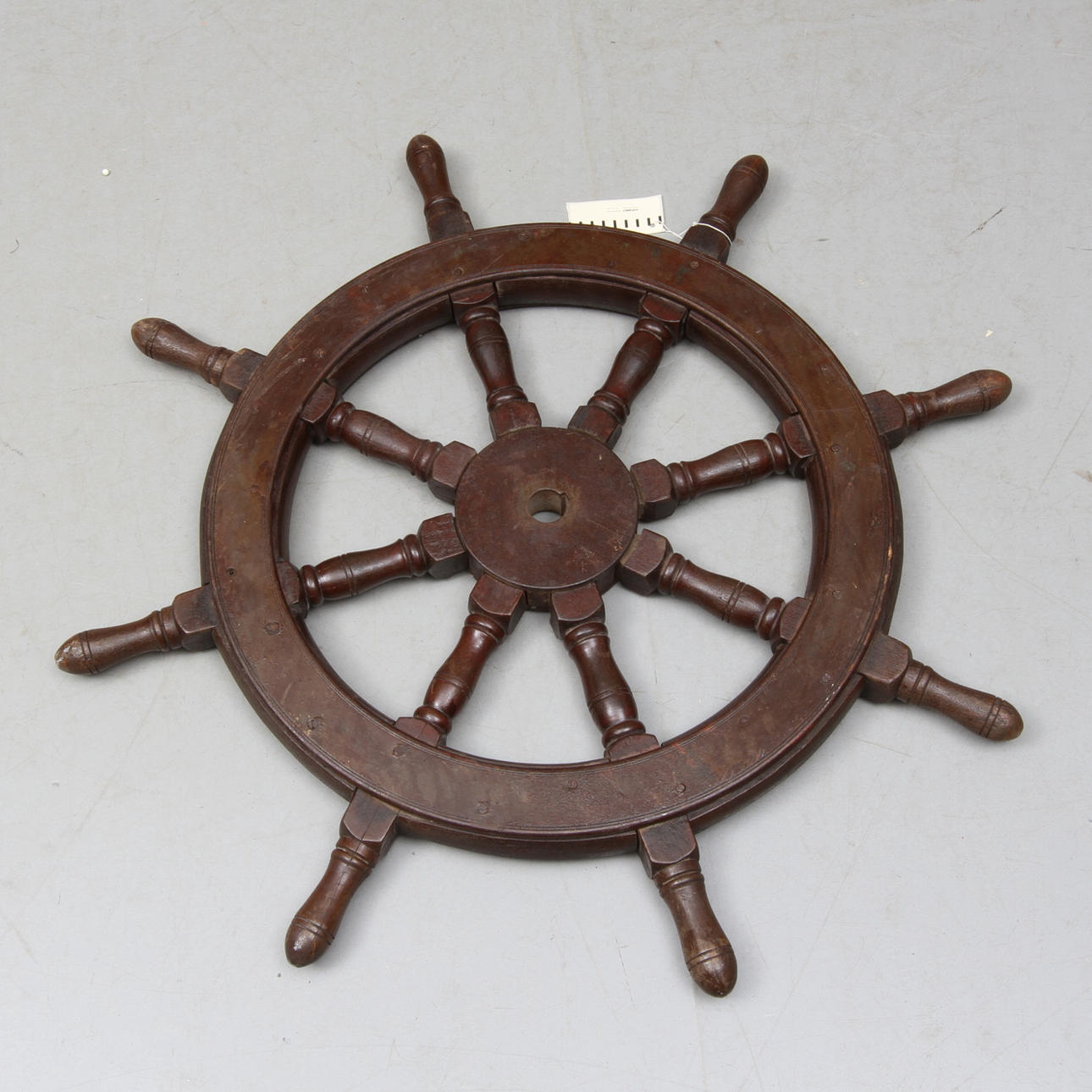 FARTYGSRATT, bemålat trä.