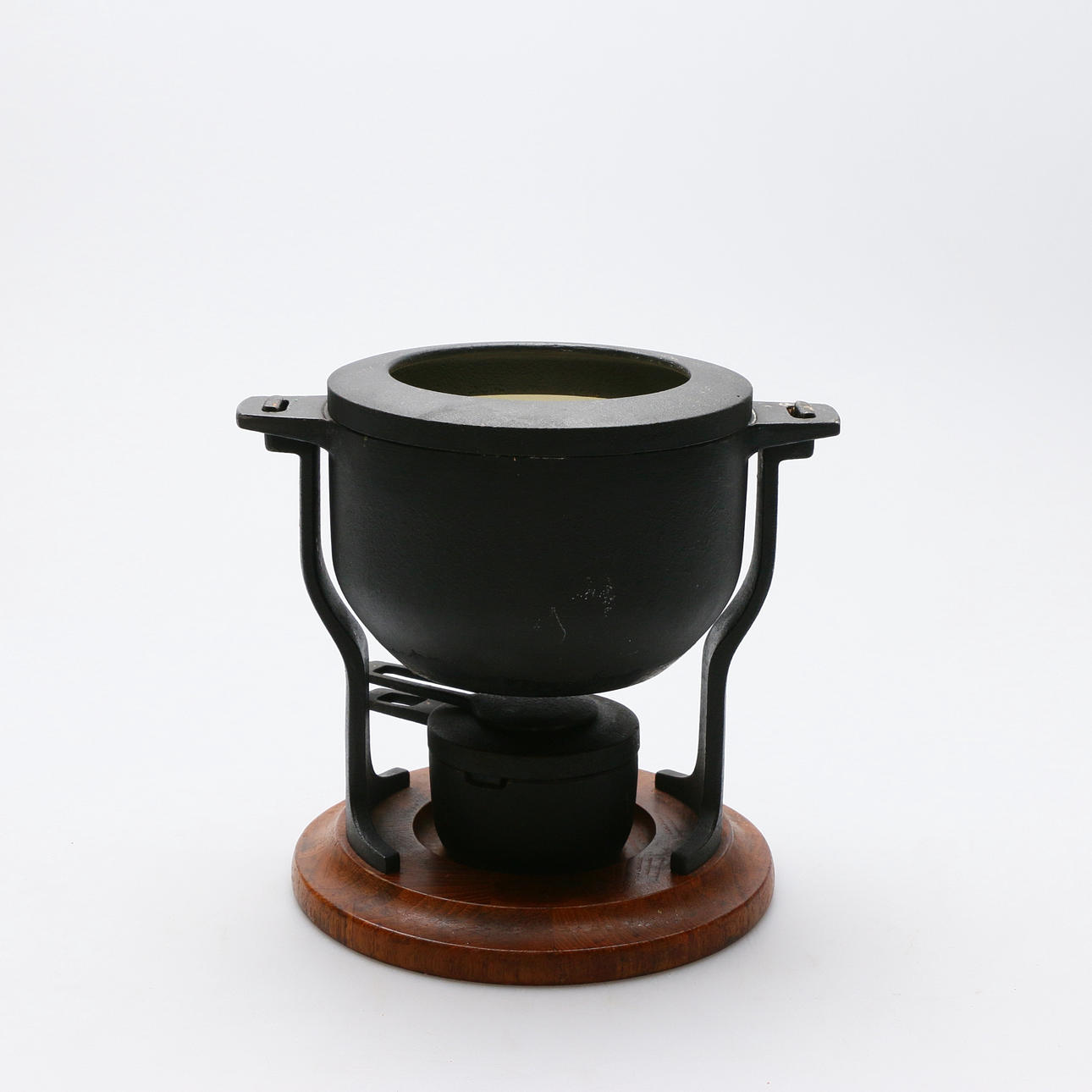 FONDUEGRYTA, Digsmed, Denmark.