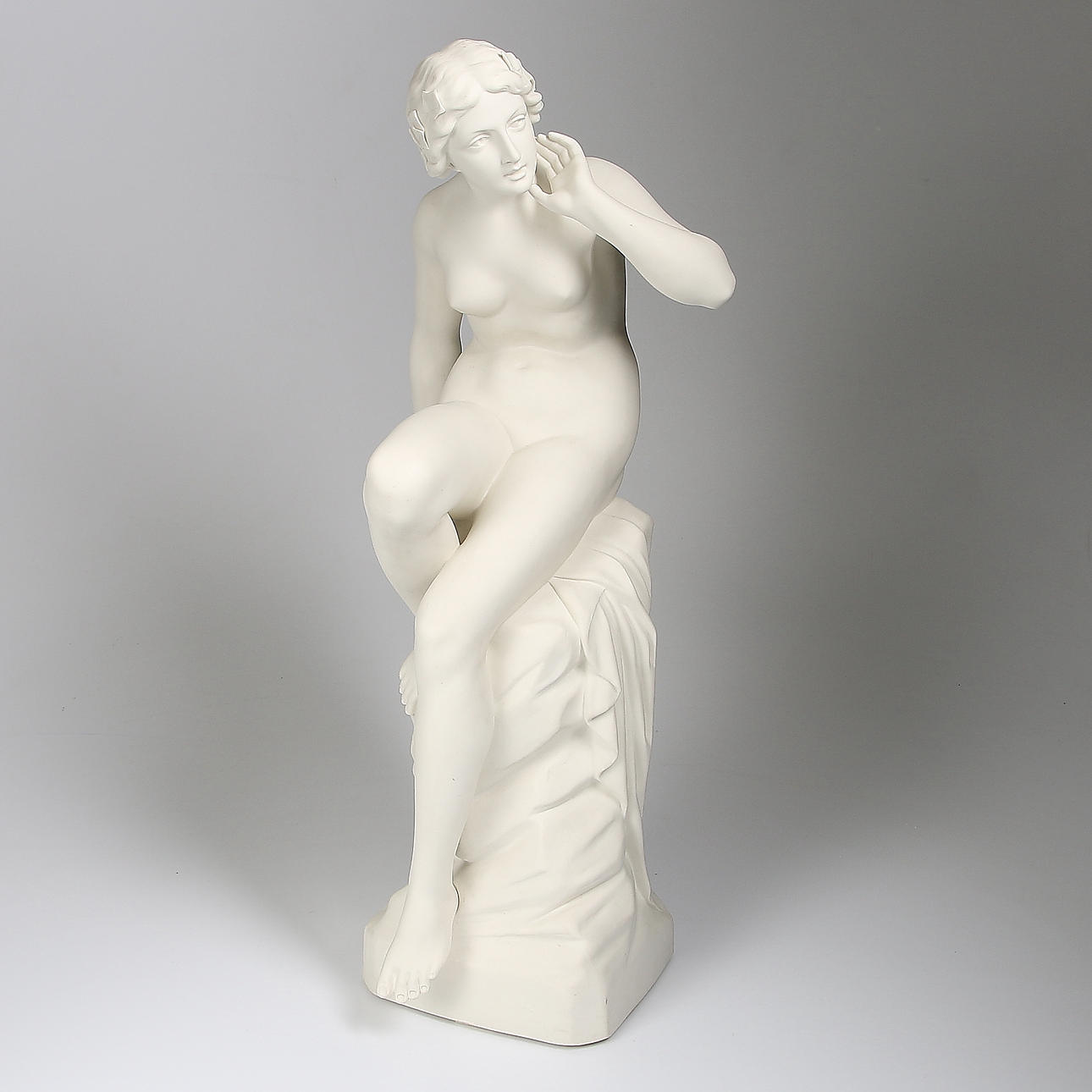 SKULPTUR, parian, "Eko", signerad i godset, märkt Gustavsberg, 1928.