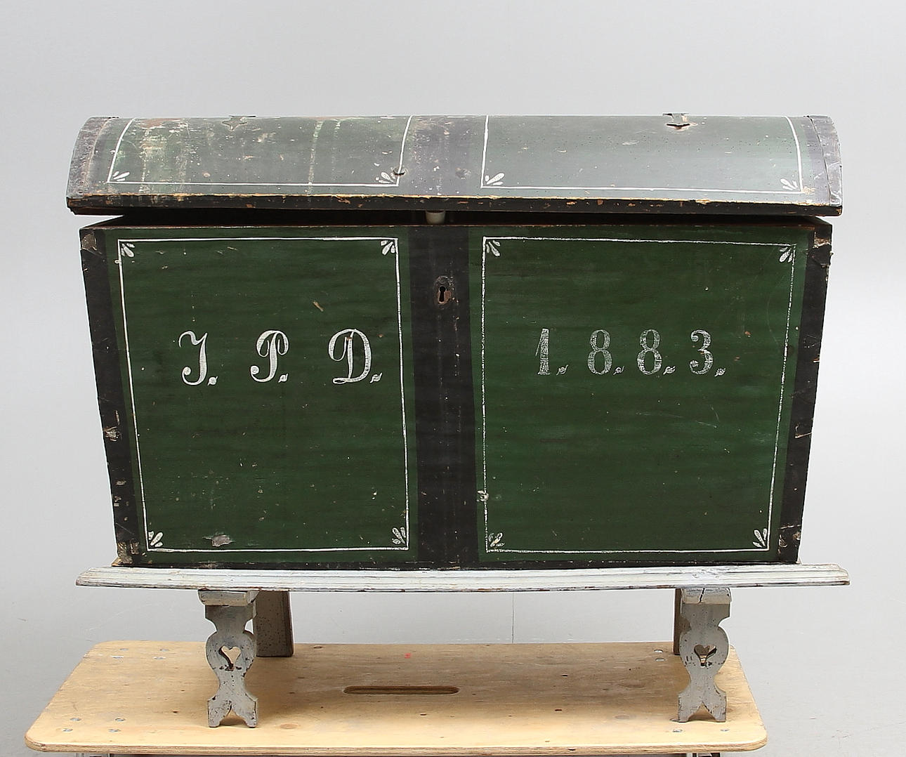 KISTA med UNDERREDE, 1800-tal.