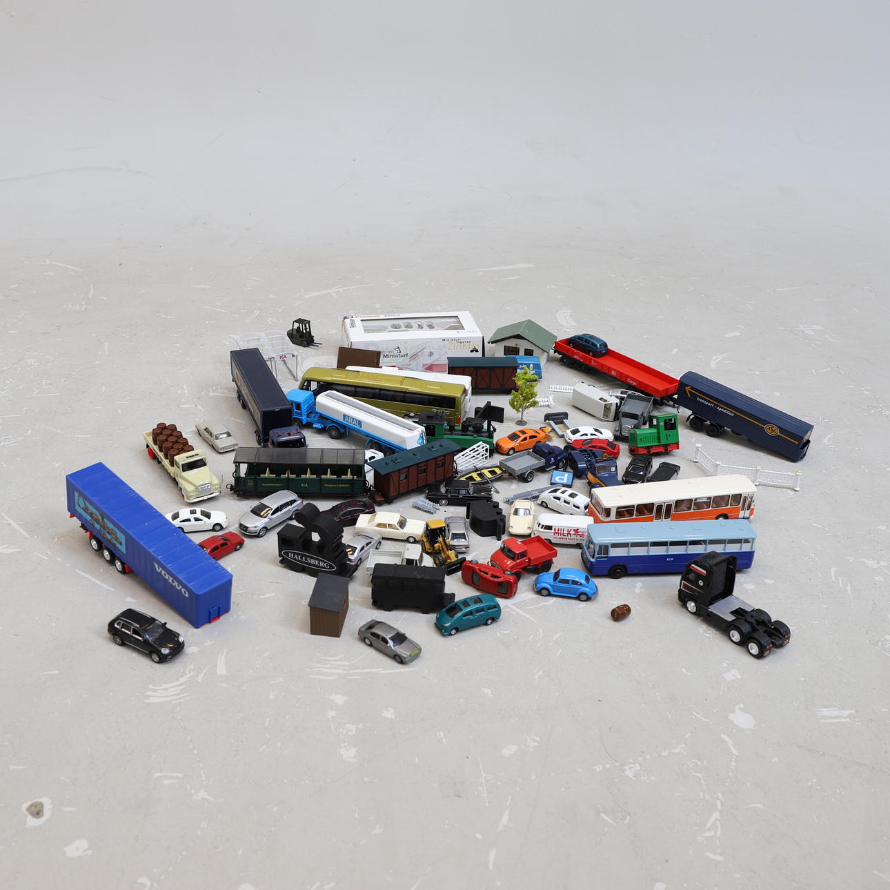 TÅGBANEDELAR, diverse, bl.a. Märklin, 1900-tal.