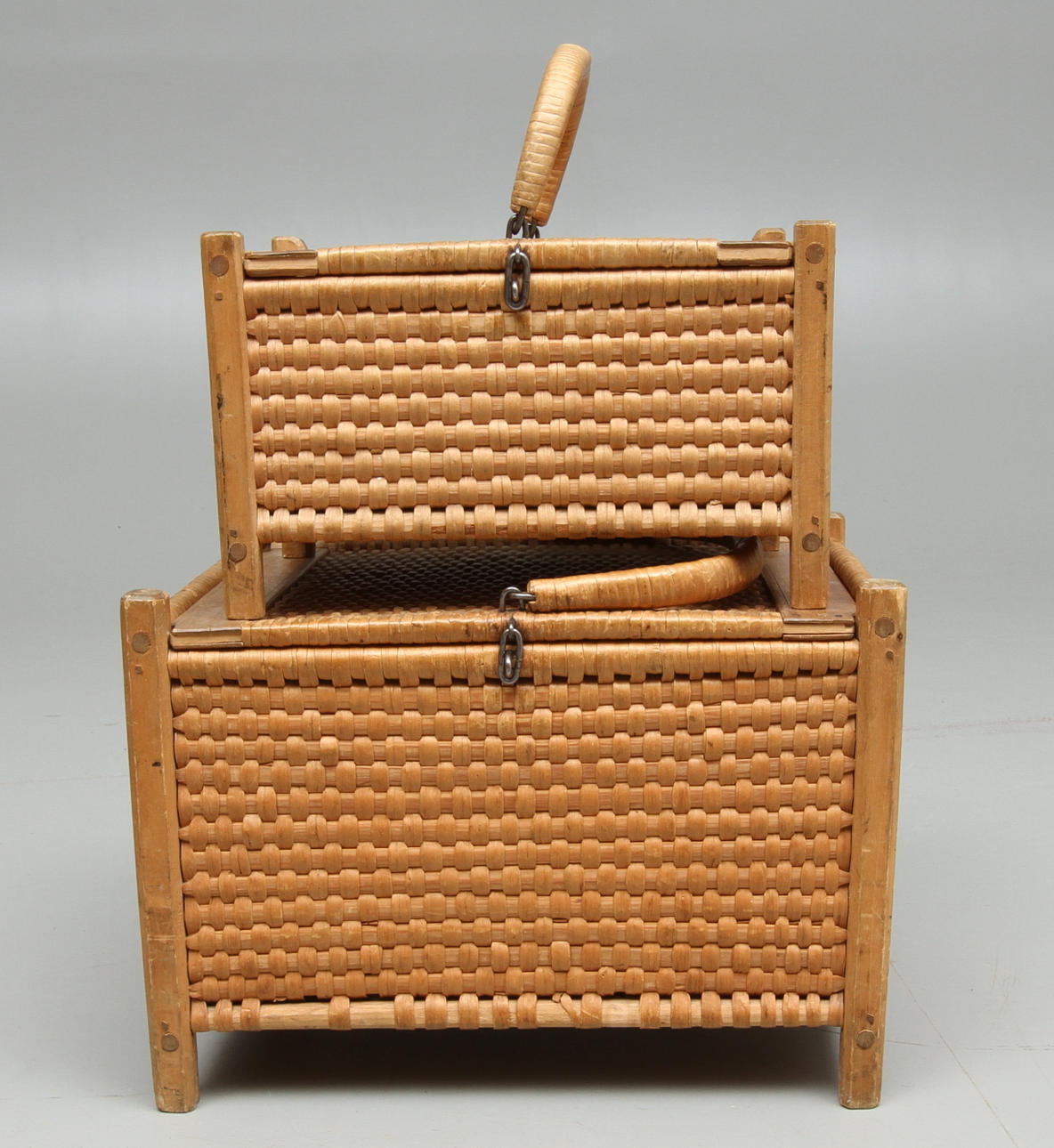 SYKORGAR, 2 st, omkring 1900.