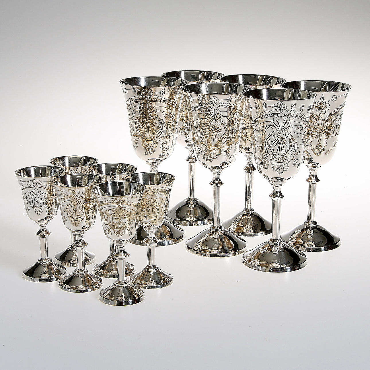 VIN och SNAPSGLAS, 12 st, nysilver, 1990-tal.