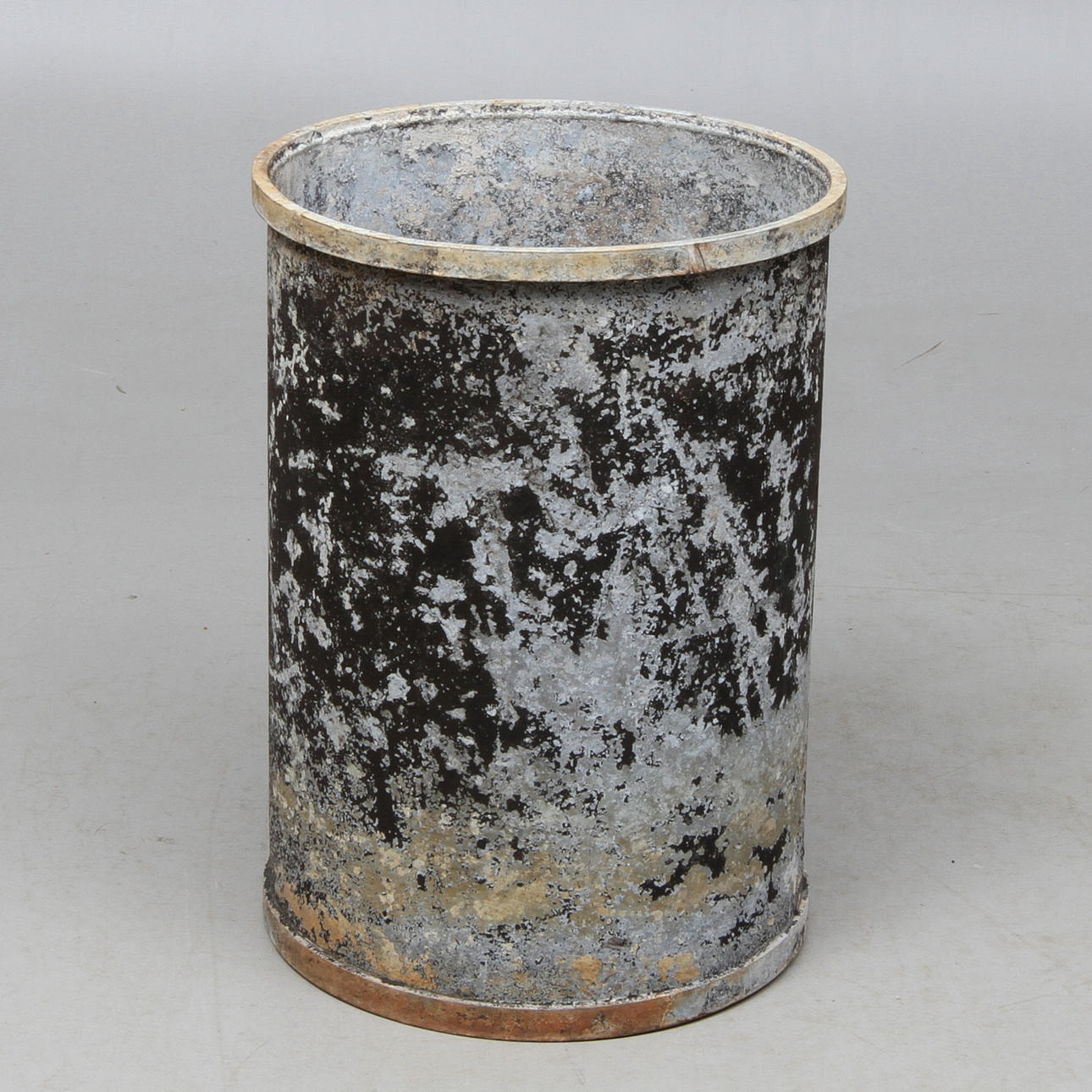 TUNNA, metall, 1900-tal.