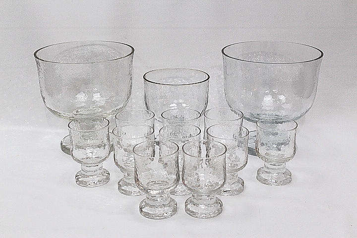 GLASSERVIS 13 delar, troligtvis Pukeberg.