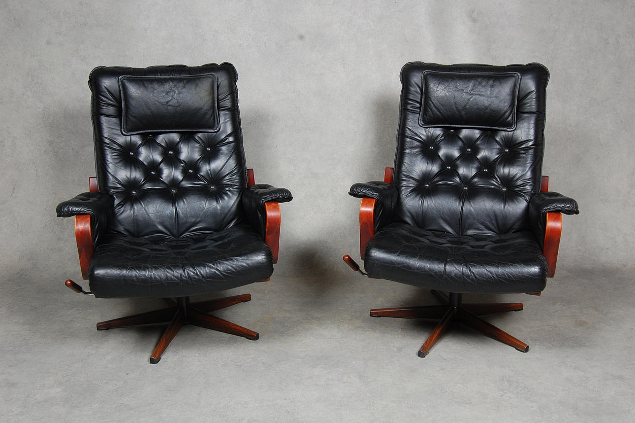 FÅTÖLJER, 1 par, skinn, 1970-tal.