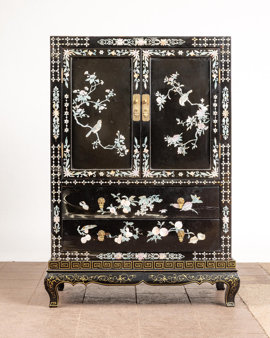 skåp, trä, metall, Asien, 1960-tal.