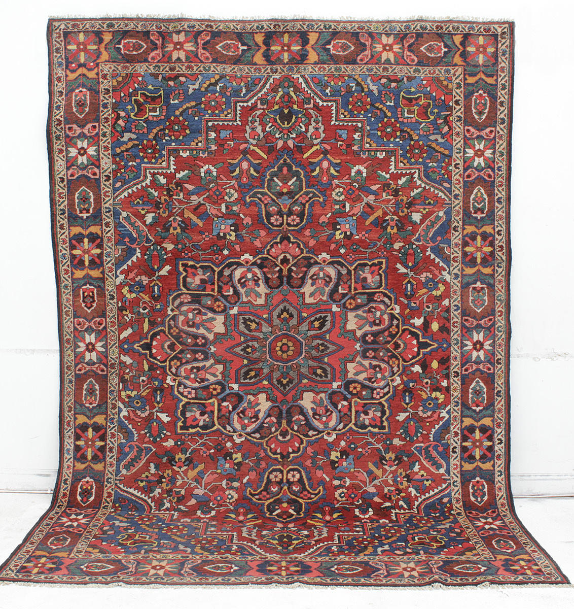 MATTA, orientaliskt, Baktiari, semiantik, 310 x 220 cm.