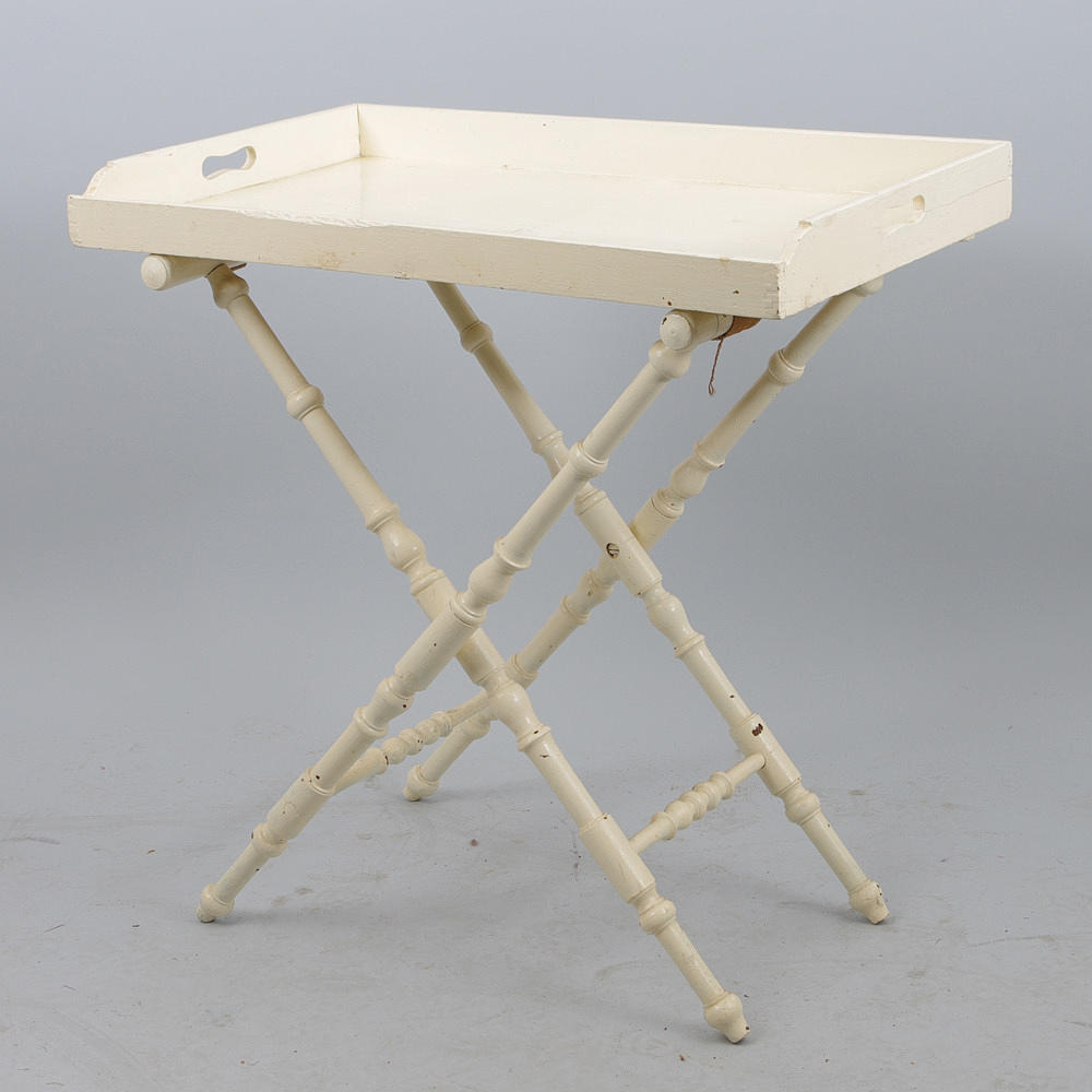 BRICKBORD, vitmålat, tidigt 1900-tal.