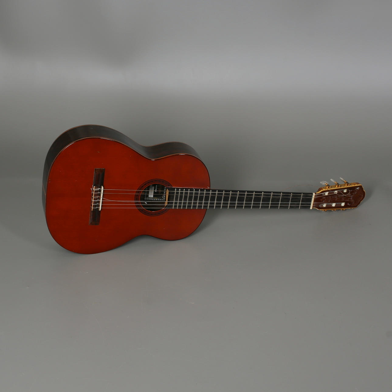 GITARR, Di Giorgio Classico No. 28. Made in Brazil.