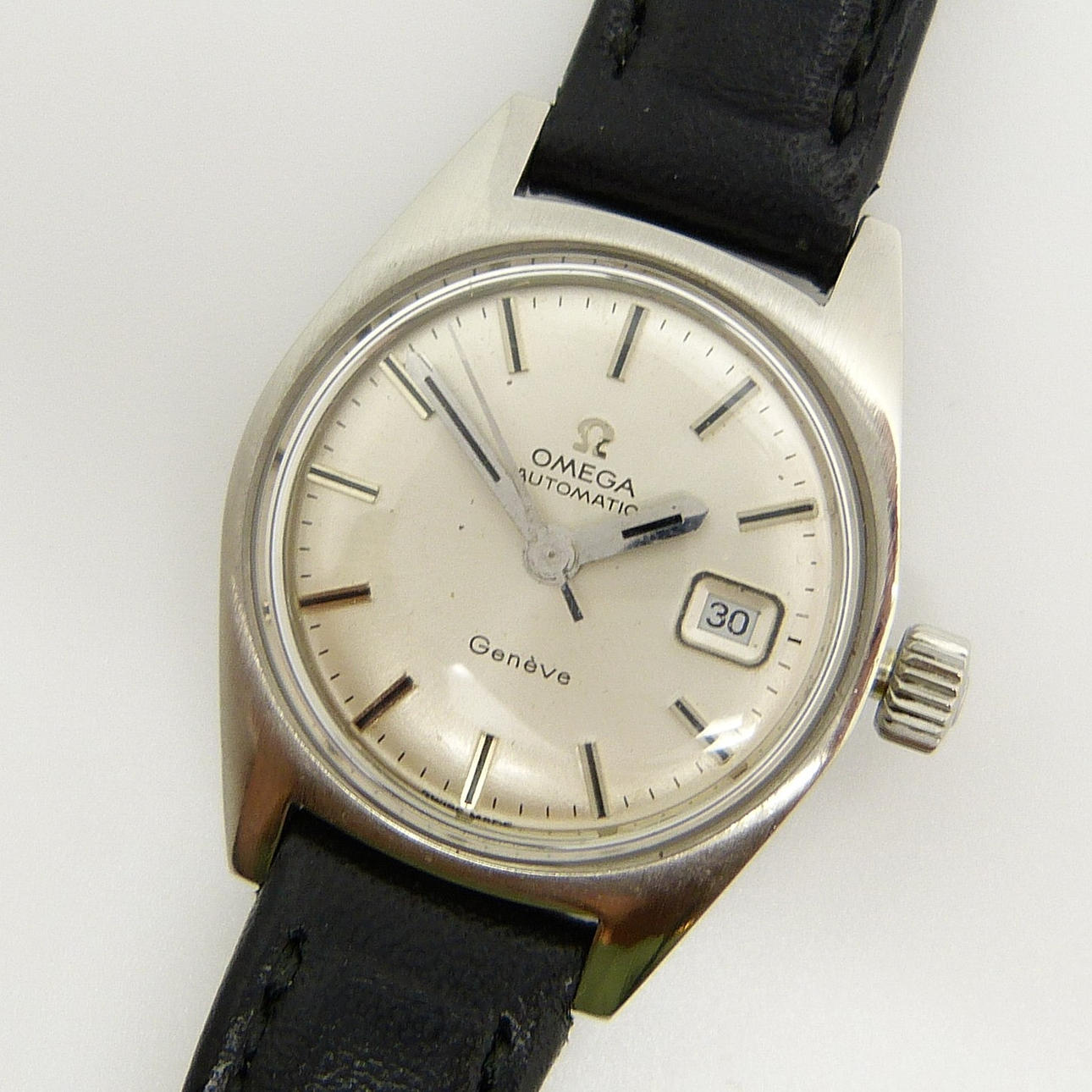 OMEGA AUTOMATISCHE DAMENUHR.